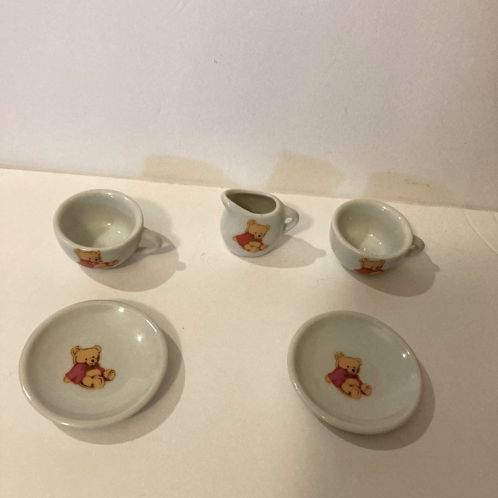 Battat Porcelain children miniature tea set . Teddy bear 5 pieces .